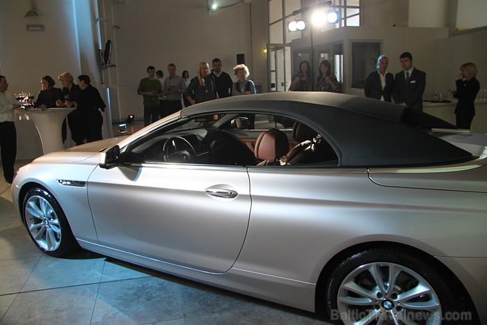 BMW 6.sērijas Cabrio (BMW 650i) prezentācija 14.03.2011 izstāžu zālē «Arsenāls» Vairāk informācijas - BM Auto vai WESS Select 57041