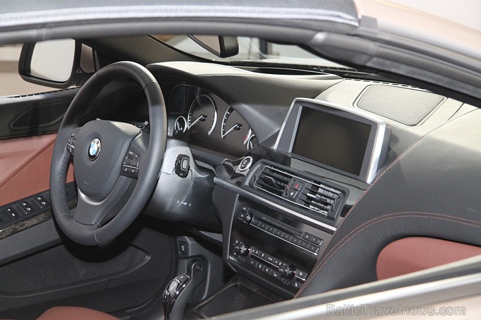 BMW 6.sērijas Cabrio (BMW 650i) prezentācija 14.03.2011 izstāžu zālē «Arsenāls» Vairāk informācijas - BM Auto vai WESS Select 57046