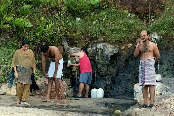 Avotiņš! Tāds retums- tīrs ūdens Indijā.. Varkalai, Kerala
Foto: Guna Bērziņa 57097