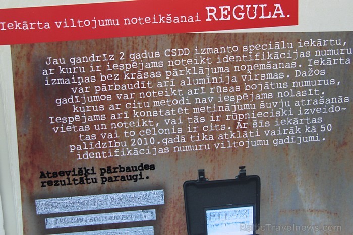 17.03.2011 Rīgas Motormuzejā atklāta jauna, netradicionāla izstāde «Pat nemēģini! Pieķers!» Ekspozīcijā apskatāmas CSDD darbinieku izņemtās viltotās a 57228