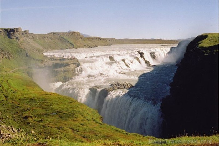 Gullfoss ūdenskritums atrodas Islandē. No Islandiešu valodas gull nozīmē zelts un foss nozīmē ūdenskritums
Foto: Coshipi 58151