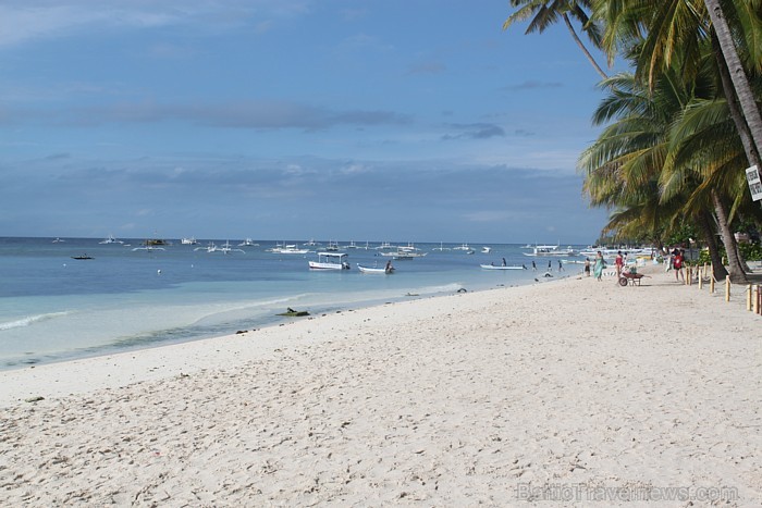 Boholas salas. Alonas pludmale dienā, tik karsts, ka pludmale tukša
Foto: Irīna Klapere, Relaks Tūres gids 58165