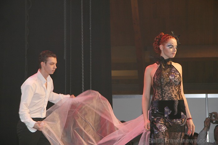Kāzu un balles kleitu demonstrējumi izstādē Fiesta Expo 2011 58232