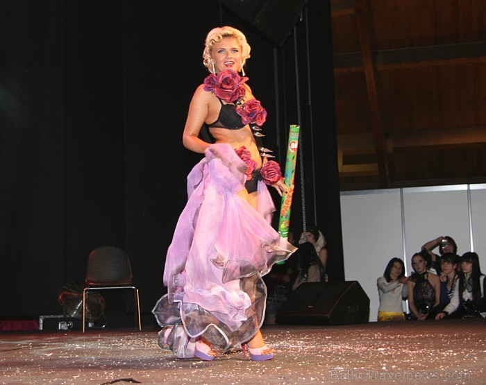 Kāzu un balles kleitu demonstrējumi izstādē Fiesta Expo 2011 58257