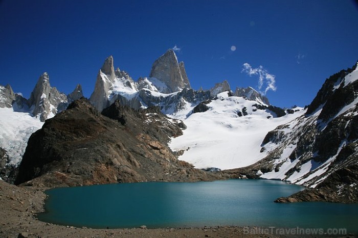 Fitz Roy kalns atrods uz Čīles un Argentīnas robežas
Foto: Hannah & Braden von Bibra 58406