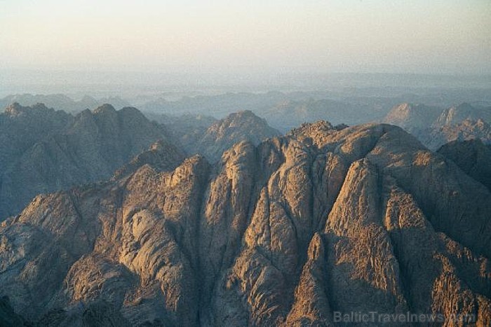 Sinai kalns ir viens no populārākajiem galamērķiem Ēģiptē
Foto: Joseph Mayton 58415