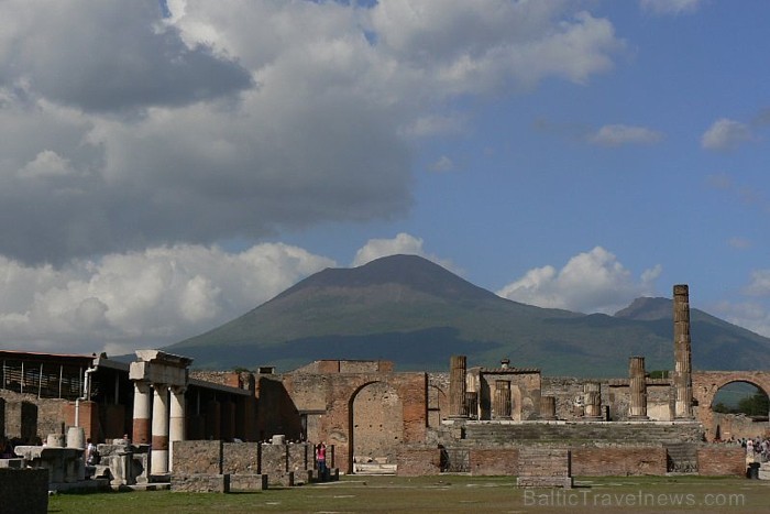 Vesuvius kalns atrodas Itālijā
Foto: Chris and Jade Taylor 58417