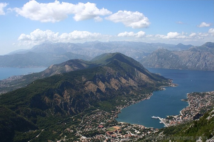Boka Kotorska līcī 28 km garumā sniedzas augsti kalni un plašs skats uz jūru
Foto: Leo Perunovic 58462