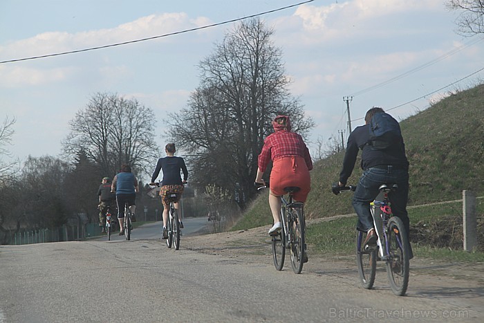 Lieldienas 2011 Latvijā - velobraucēji Krustpilī 58673