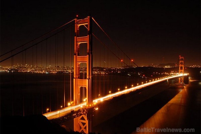 Golden Gate Bridge atrodas ASV, Sanfrancisko 58748