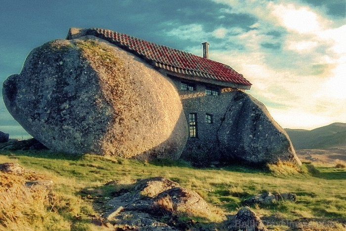 Akmens māja atrodas Portugālē
Foto: Feliciano Guimarães 58941