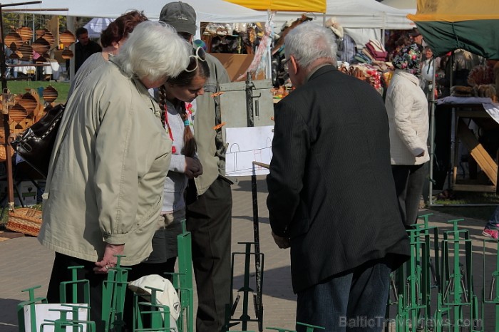 Latvijas Stādu parāde 2011 notika Siguldā, Svētku laukumā pie panorāmas riteņa. Papildus informācija: www.staduparade.lv
Foto: Juris Kilkuts 58999