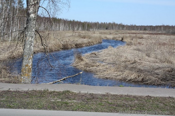 Vecslocenes upe ir vieta, kur savu laiku Hercogs Jēkabs gribēja rakt kanālu no Lielupes, lai nebūtu jāmaksā nodeva Rīgas muitai par savu kuģu vestām p 59526