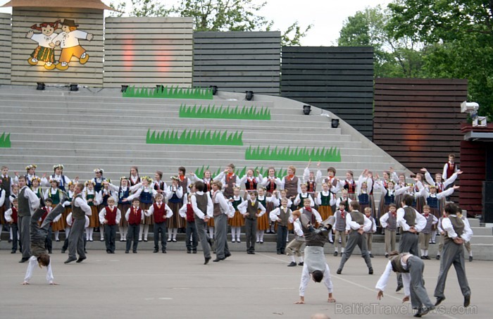 Tautas deju festivāls «Latvju bērni danci veda» Jēkabpilī, 28.05.2011 61018