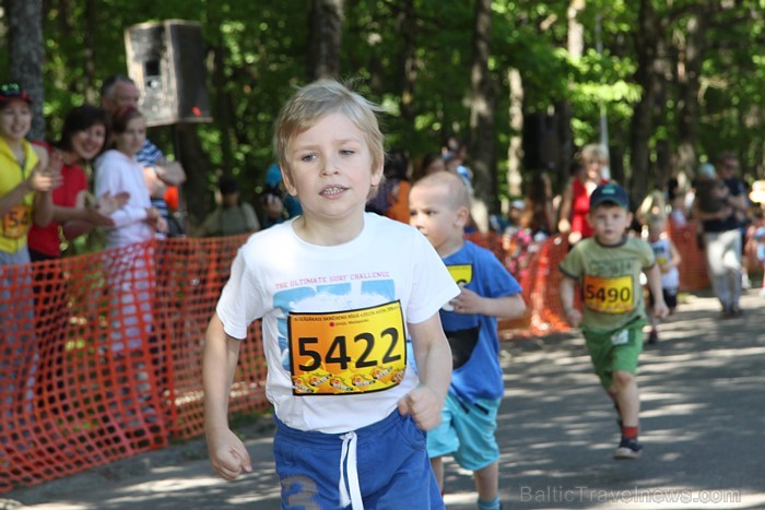 Skrējiens «Zelta keda 2011» Mežaparkā (04.06.2011) - www.zeltakeda.lv 61367