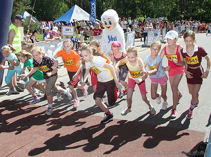 Skrējiens «Zelta keda 2011» Mežaparkā (04.06.2011) - www.zeltakeda.lv 61374