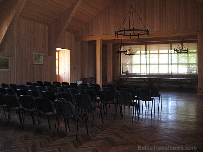 Svinību, konferenču un semināru telpa ir pietiekoši plaša, lai šeit varētu notikt daudzi interesanti notikumi 61856