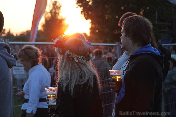 Līgo svētku koncerts «Latvija līgo Ikšķilē 2011» - vairāk bilžu un arī balva no Dikļu pils - Fb.com/Travelnews.lv 62377