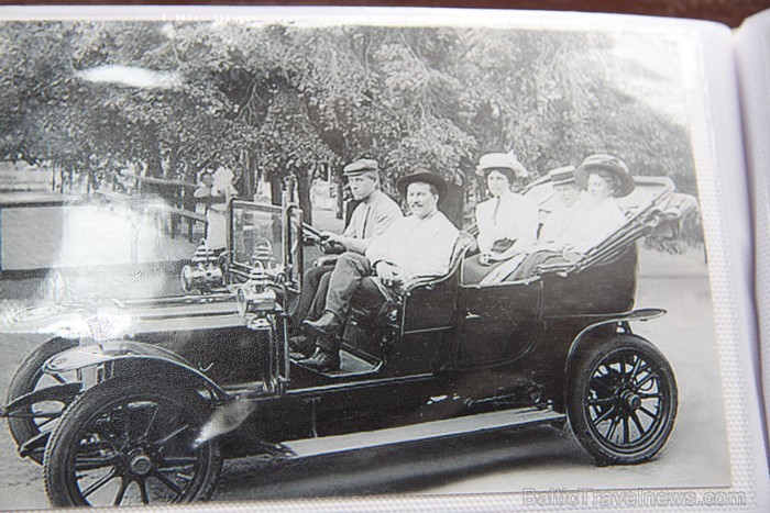 Dagdas novadpētniecības muzejs. Fotogrāfija no Krāslavas, kurā ir iebraucis pirmais auto 62479