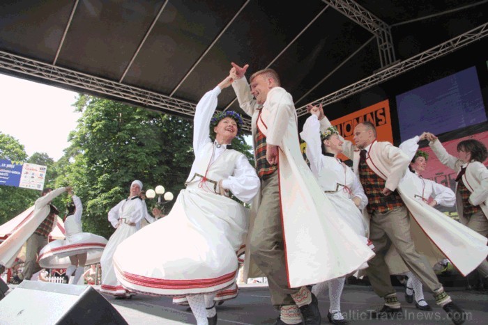 Foto: Jūrmalas TIC. 02.07.2011 Jūrmalā notika Jomas ielas svētki, kuri pulcēja tūkstošiem pilsētnieku, pilsētas viesu, baikeru un sportistu. Vairāk in 62850