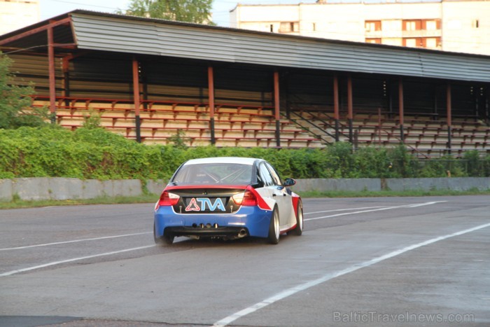 Autošosejas treniņi Biķernieku trasē notiek kartu ceturtdienu 19.30 - 21.00 63512