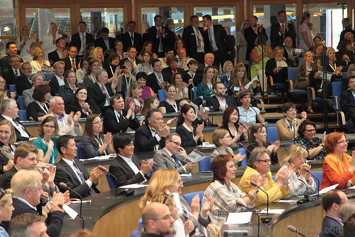 Bijusī parlamenta ēka Bonnā tiek izmantota starptautiskiem simpozijiem un kongresiem 63697