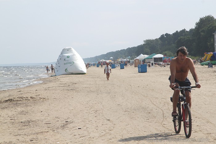 Pēc Baltic Beach Hotel (www.balticbeach.lv) restorānu apmeklējuma daudzi dodas pludmales pastaigās vai velo izbraucienos 63800