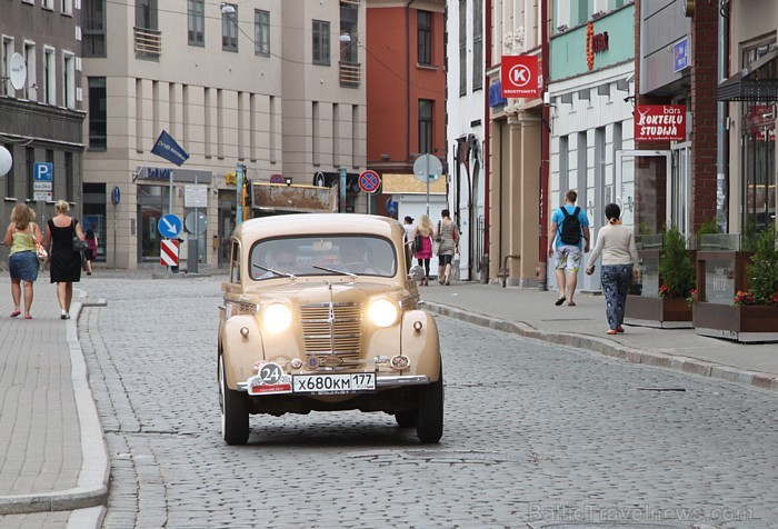 3. starptautiskais Dikļu pils retro rallijs, kas norisinājās 14.-16.07.2011, viesojās arī Rīgā  (www.diklipalacehotel.com) 64248