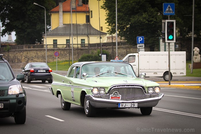 3. starptautiskais Dikļu pils retro rallijs, kas norisinājās 14.-16.07.2011, viesojās arī Rīgā  (foto: www.diklipalacehotel.com) 64282