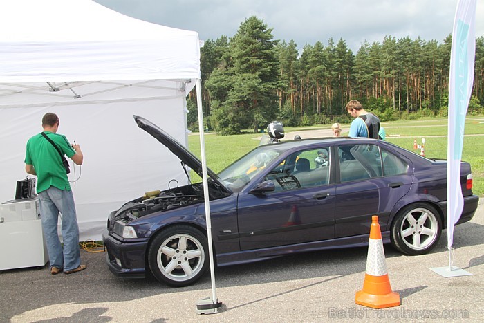 «BMW festivāls 2011» Biķerniekos pulcēja zīmola fanus no dažādām valstīm 64629