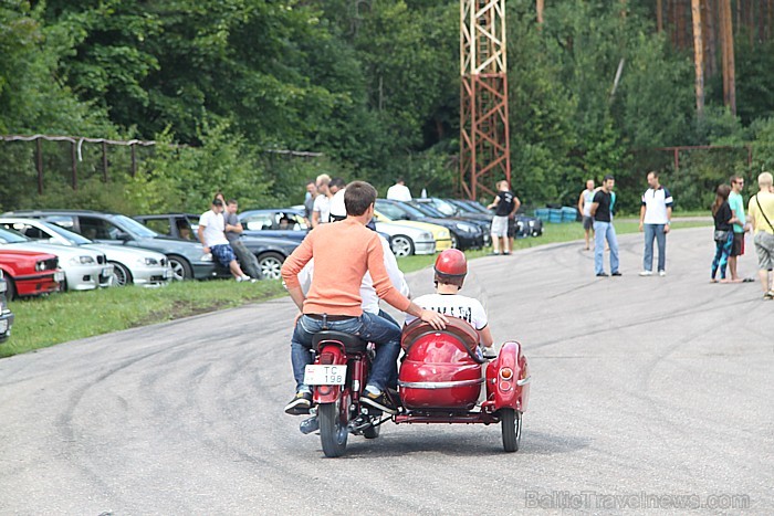 «BMW festivāls 2011» Biķerniekos pulcēja zīmola fanus no dažādām valstīm 64635