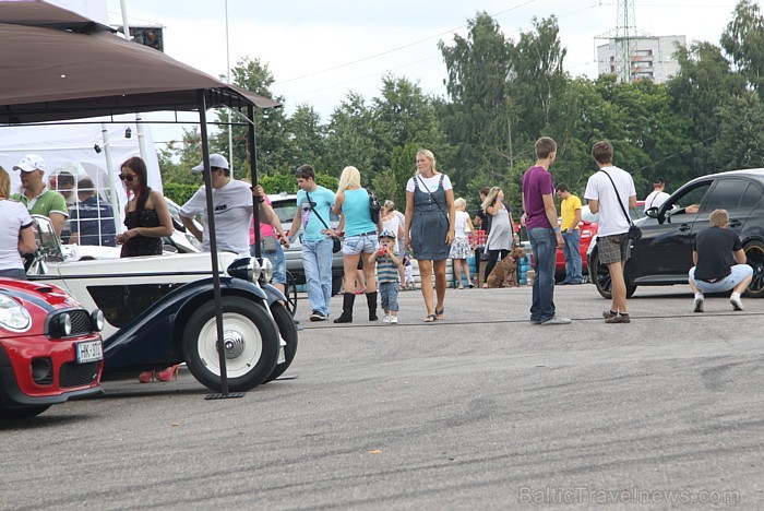 «BMW festivāls 2011» Biķerniekos pulcēja zīmola fanus no dažādām valstīm( www.bmauto.lv) 64640