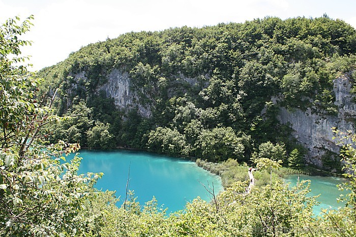 Mežiem apaugušajos kalnos slēpjas 16 lieli un mazi ezeri ar kristāldzidru ūdeni 64648