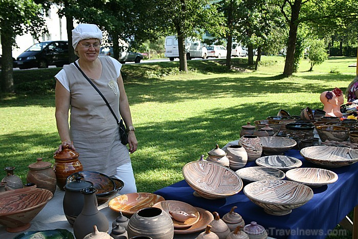 30.07.2011 Ģimenes dienas rīts iesākās ar amatnieku tirdziņu 65377