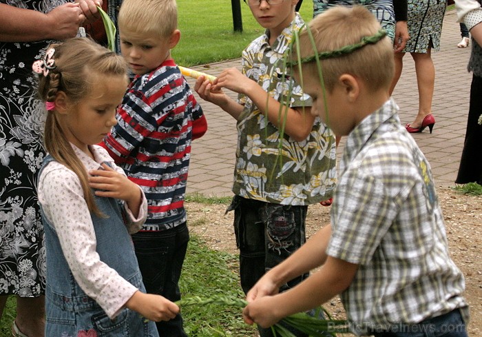 14.08.2011 Dikļu pils (www.diklupils.lv) aicināja uz vērienīgiem dārza svētkiem 65659