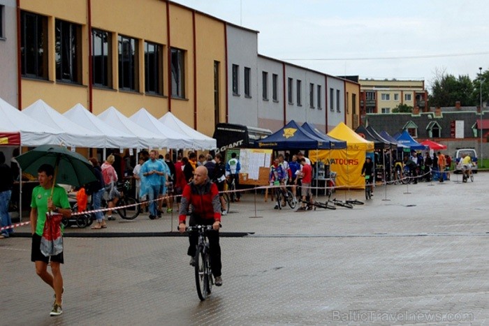 14. augustā Novatours komanda piedalījās SEB Latvijas čempionāta kalnu divriteņu maratonā 6. posmā Tukumā. 
Ir agrs, lietains svētdienas rīts un palē 65696