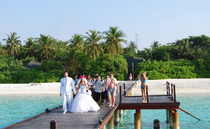 Kā vienu no romantiskākajām vietām kāzu svinībām Antario Travel iesaka Maldīvu salas (www.antario.lv) 65713
