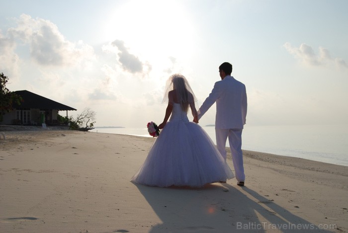 Kā vienu no romantiskākajām vietām kāzu svinībām Antario Travel iesaka Maldīvu salas (www.antario.lv) 65723