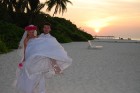 Kā vienu no romantiskākajām vietām kāzu svinībām Antario Travel iesaka Maldīvu salas (www.antario.lv) 6
