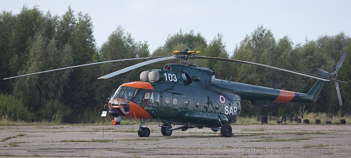 Aviācijas svētkos būs iespēja redzēt bruņoto spēku helihopterus Mi – 2 un Mi- 17. Foto: www.fotoprojekts.lv 65801