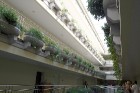 Viesnīcas Atrium Residence iekštelpas pārsteidz ar savdabīgo dizaina piegājienu 10