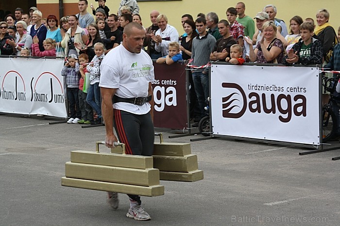 2011.gada28.augustā Ogrē pie kultūras centra “Mammadaba Future (amatieru) spēkavīru čempionāta” norisinājās šīs sezonas finālsacensības 66206