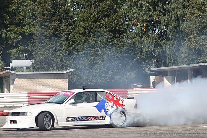 Autosacīkšu «1000km Grand Prix Riga 2011» (3.09.2011) ietvaros drifts 66448