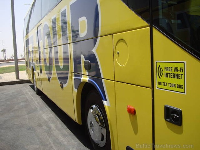 Ēģiptē Tez Tour autobusi ir aprīkoti ar bezmaksas Wi-Fi internetu. Šīs pakalpojums ir īpaši aktuāls gariem ekskursijas braucieniem 66701