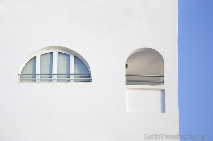 Tipiskie Krētas viesnīcu logi. Foto: www.fotoprojekts.lv 66642