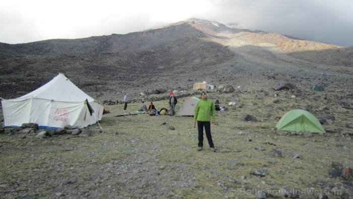 Alida Tūrs  valdes priekšsēdētājs Arno Ter-Saakovs iekaro Turcijas augstākā punkta Ararata virsotni 09.2011. 67285