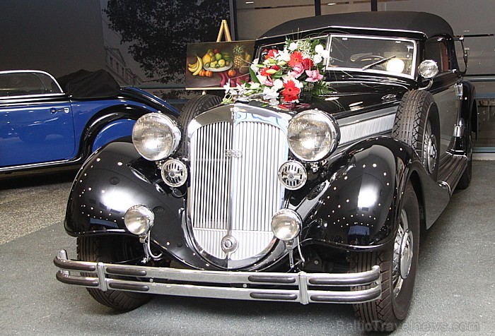 Horch 853 Cabriolet. Rīgas Motormuzejā ir atklāta Andreja un Edītes Rodes izstāde «Darba augļi» - www.motormuzejs.lv 67301