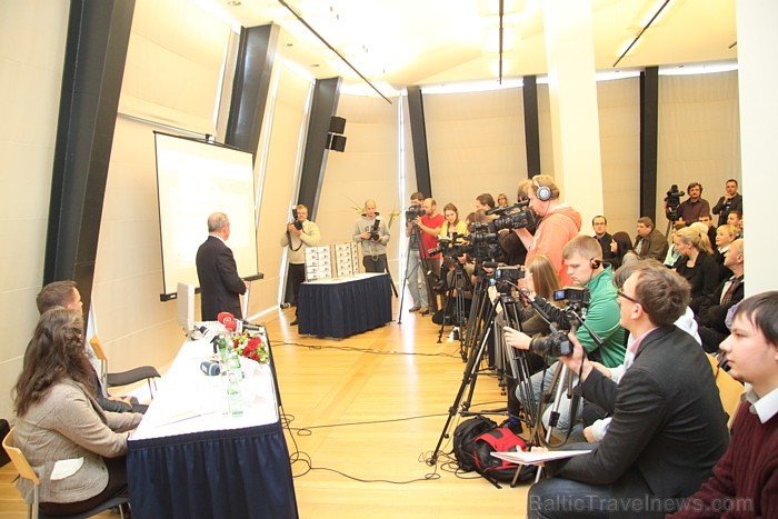 Ventspils paziņo preses konferencē 12.10.2011, kas notika viesnīcā Bergs, par jaunas valūtas apriti - Venti. Vairāk informācijas - www.Visitventspils. 67839