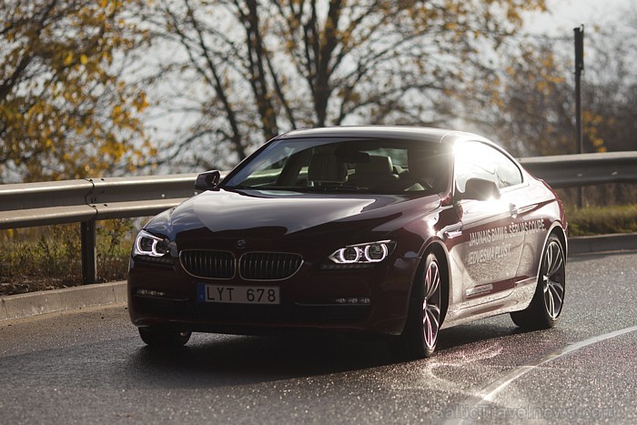 Jaunais BMW 640d Coupe ierastos lielceļa līkumus ķeksēja ārā daudz pārliecinošāk nekā BMW 1.sērijas modelis un tas apliecināja sajūtu, kāpēc būtu jāma 68721