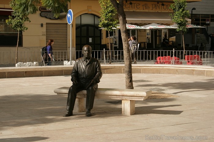 Pikaso piemineklis pie mākslinieka dzimtas mājas www.andalucia.org 68925